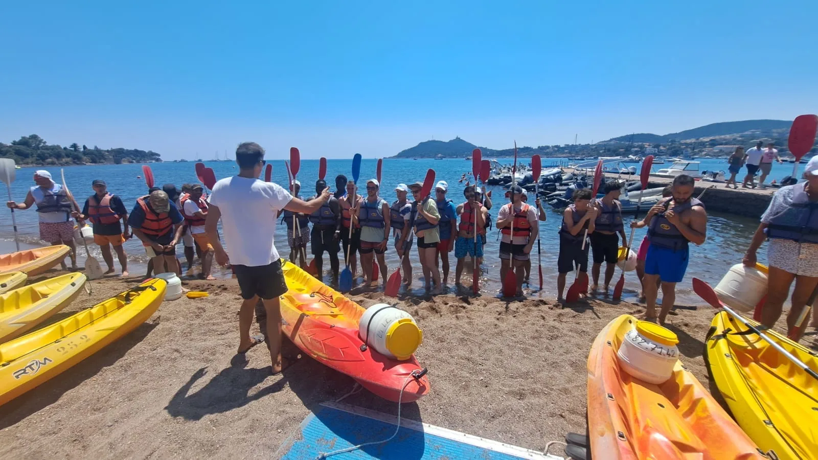 Activité kayak pendant un voyage incentive organisé par FOR7